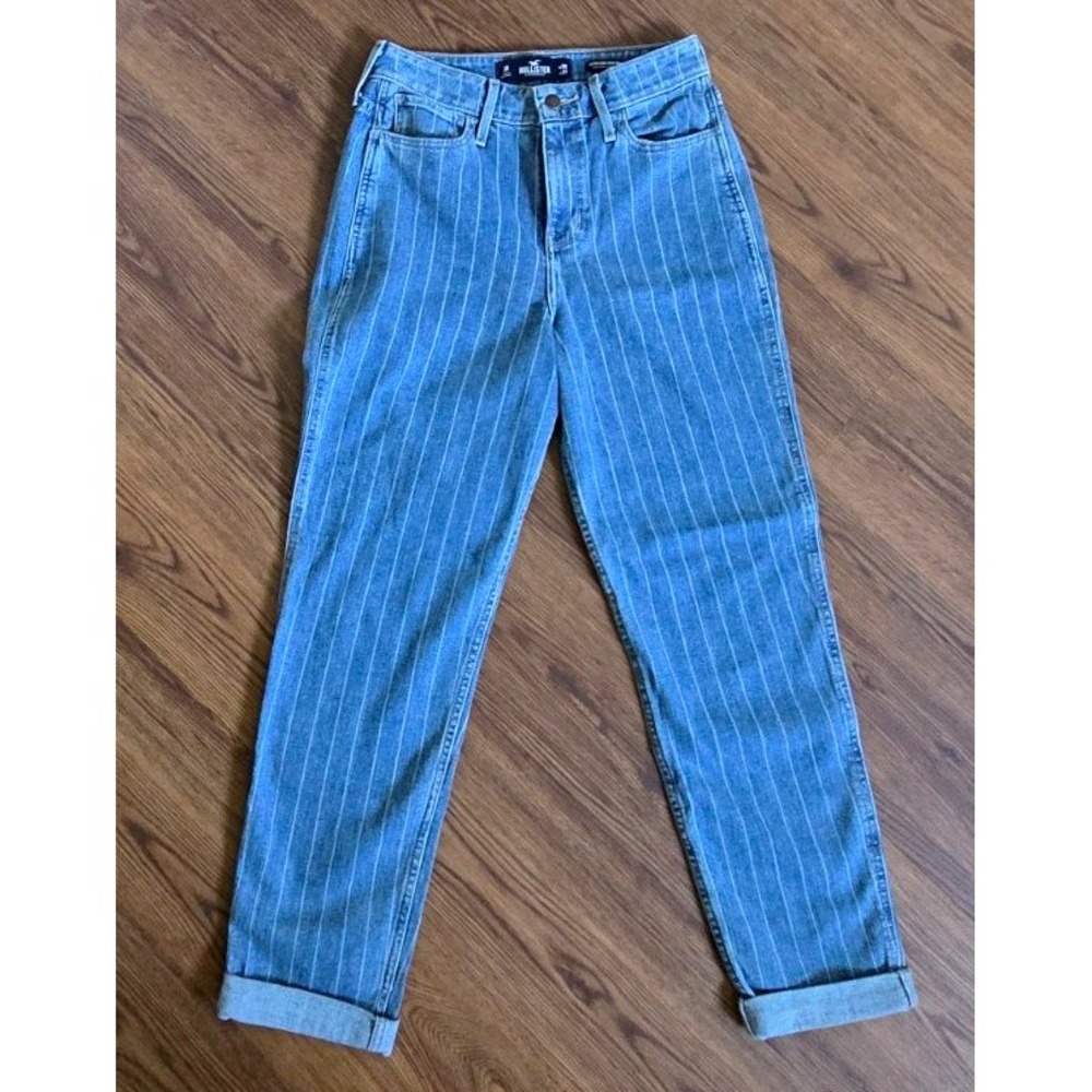 Hollister Women's Blue Light Wash Striped High Rise Mom Jeans Vintage Stretch